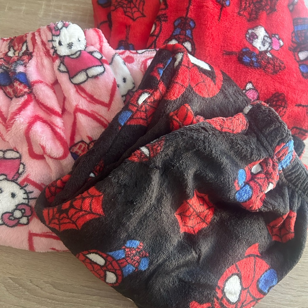 Hello kitty spider man fuzzy pajamas pants